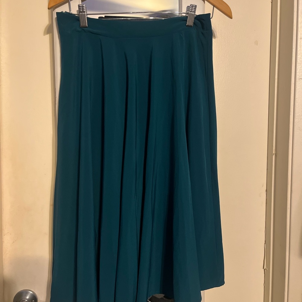 Green A-line skirt
